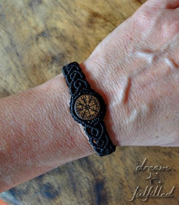 Pulsera Vegvisir de Macramé | Símbolo de Guía