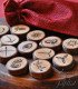 Runas de madera para tiradas, altar o meditación