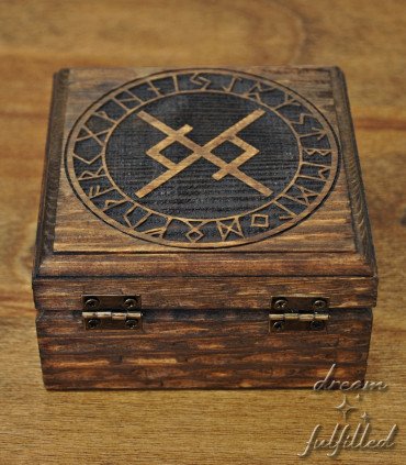 Caja de madera con veta natural y acabado envejecido